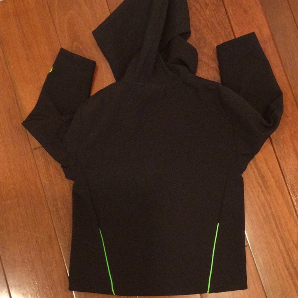 Champion Windbreaker - Picture 4 of 4
